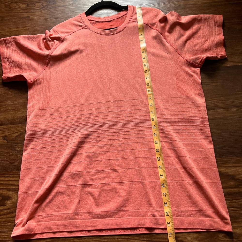 LULULEMON Men's Metal Vent Tech
Orange T Shirt Size XL - Picture 4 of 6